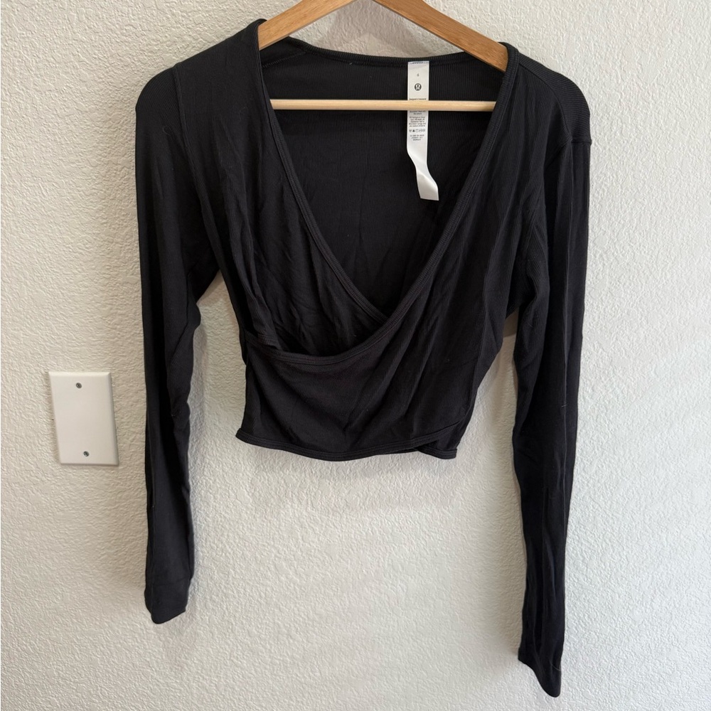 lululemon athletica Black Long Sleeve Blouse
